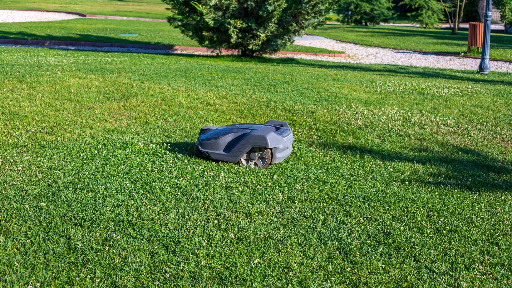 Eco-Friendly Lawn Maintenance - Pembroke, MA 003